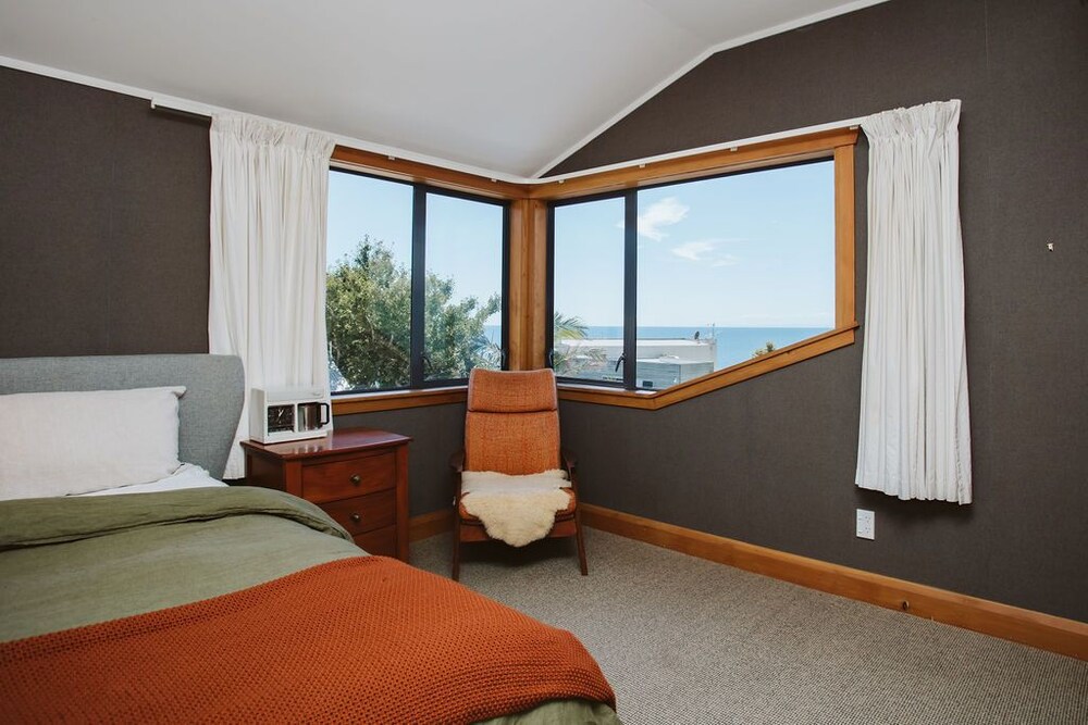 WOW On Weymouth - Prime Inner City Location