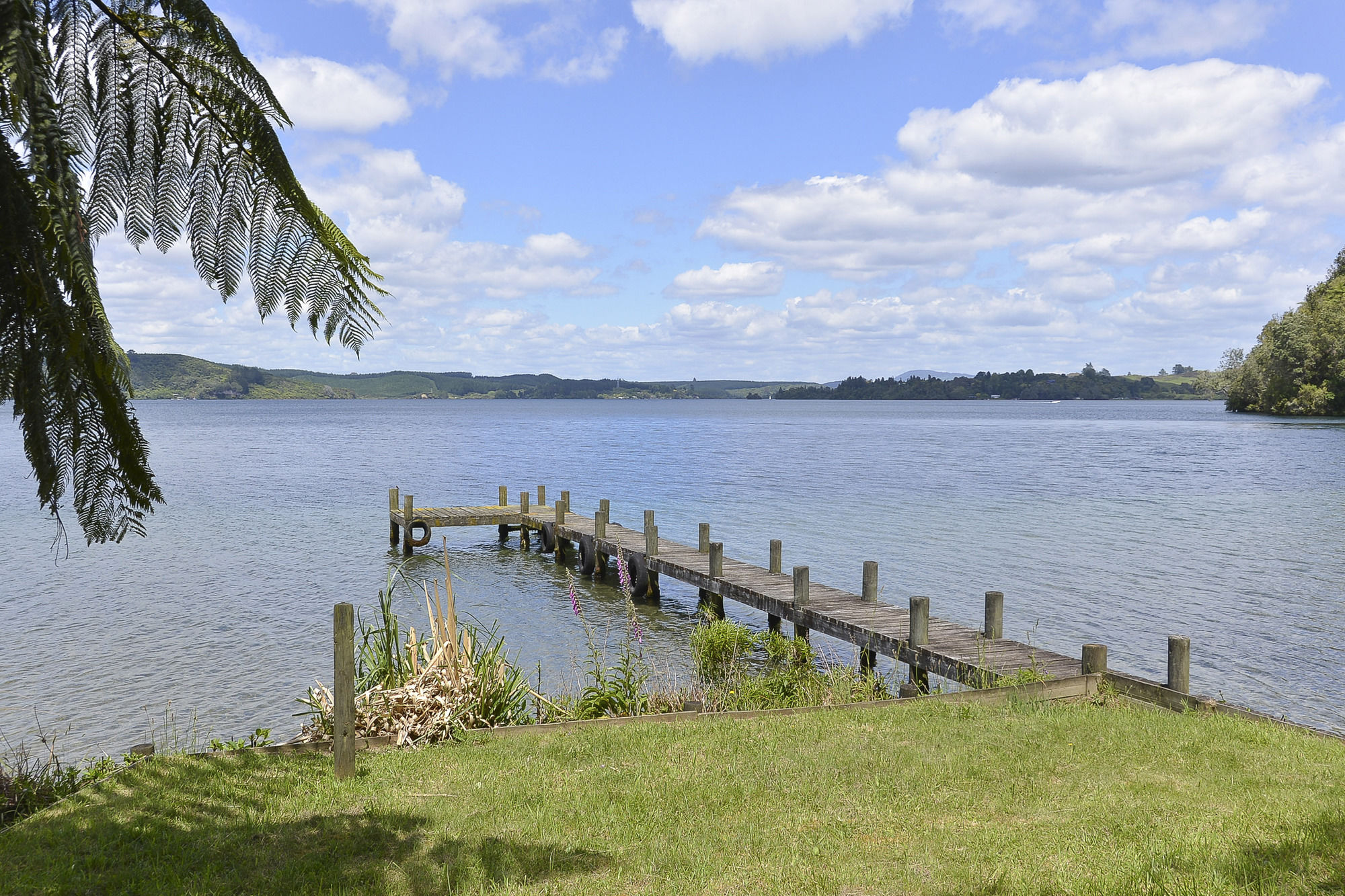 Lakefront Holiday Home