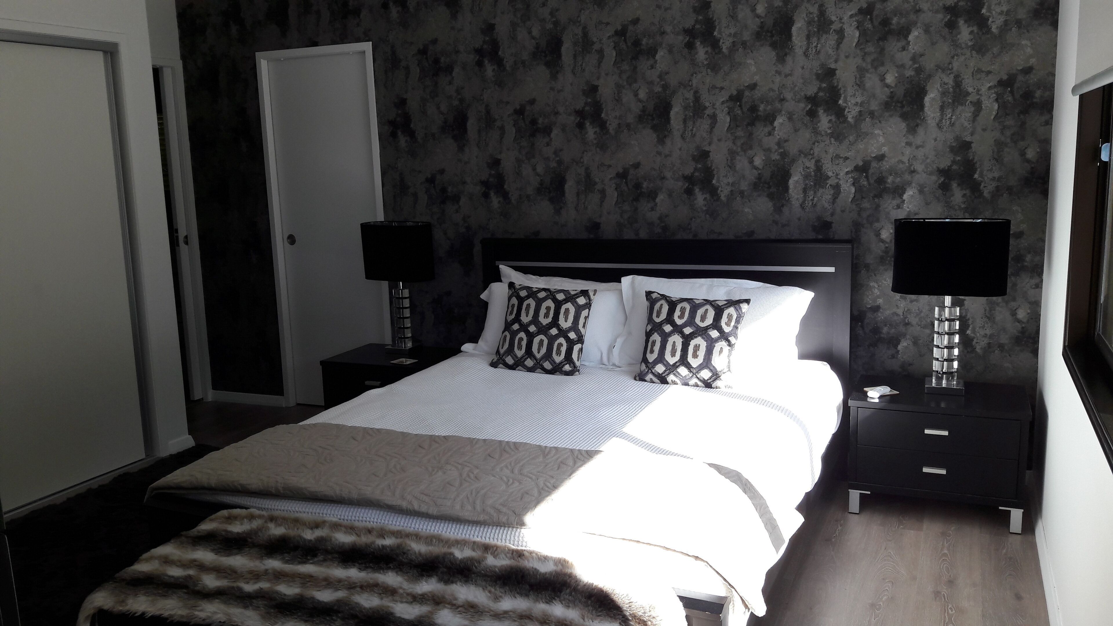 Waters Edge Holiday Home