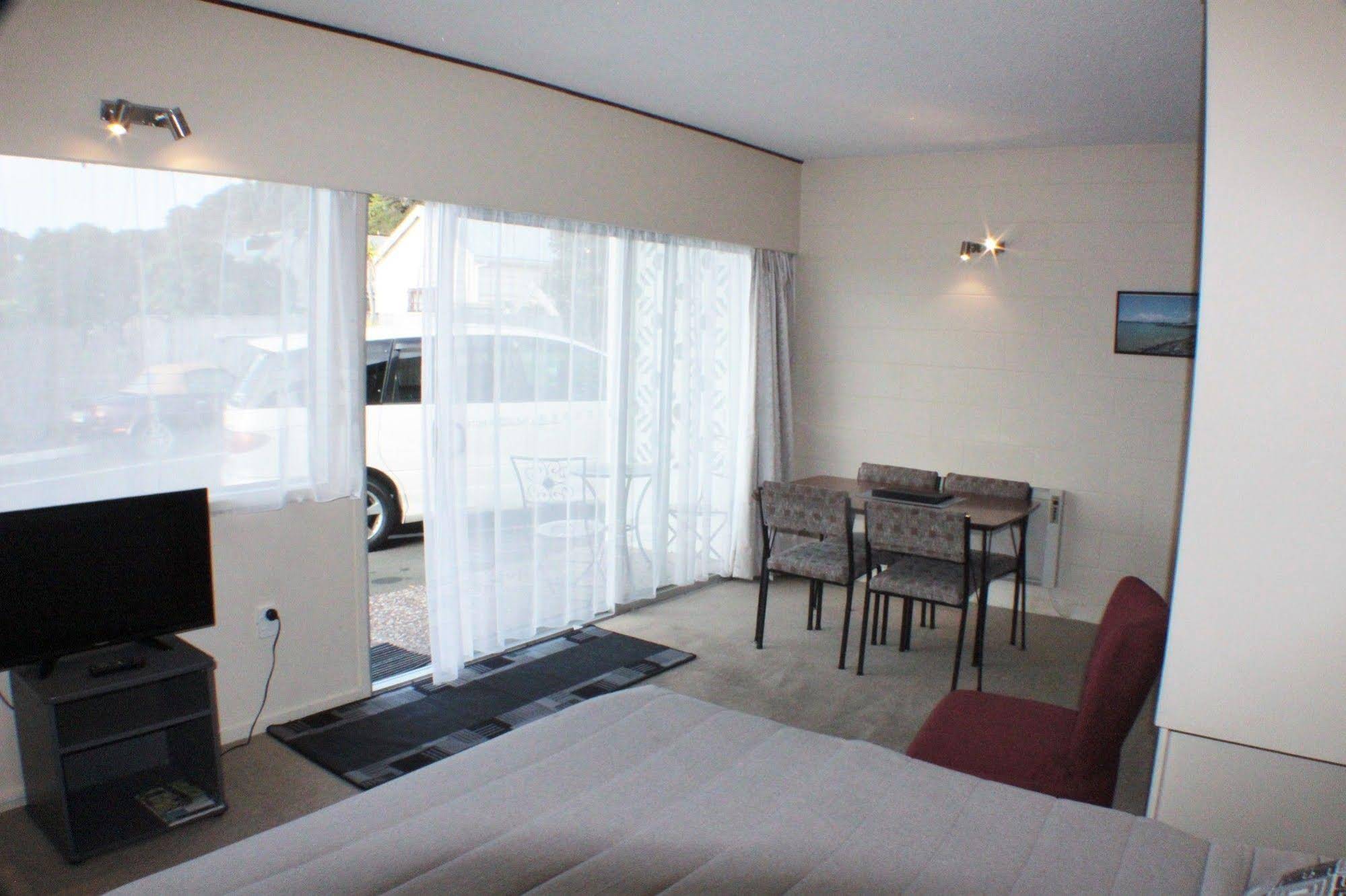 Ala Moana Motel