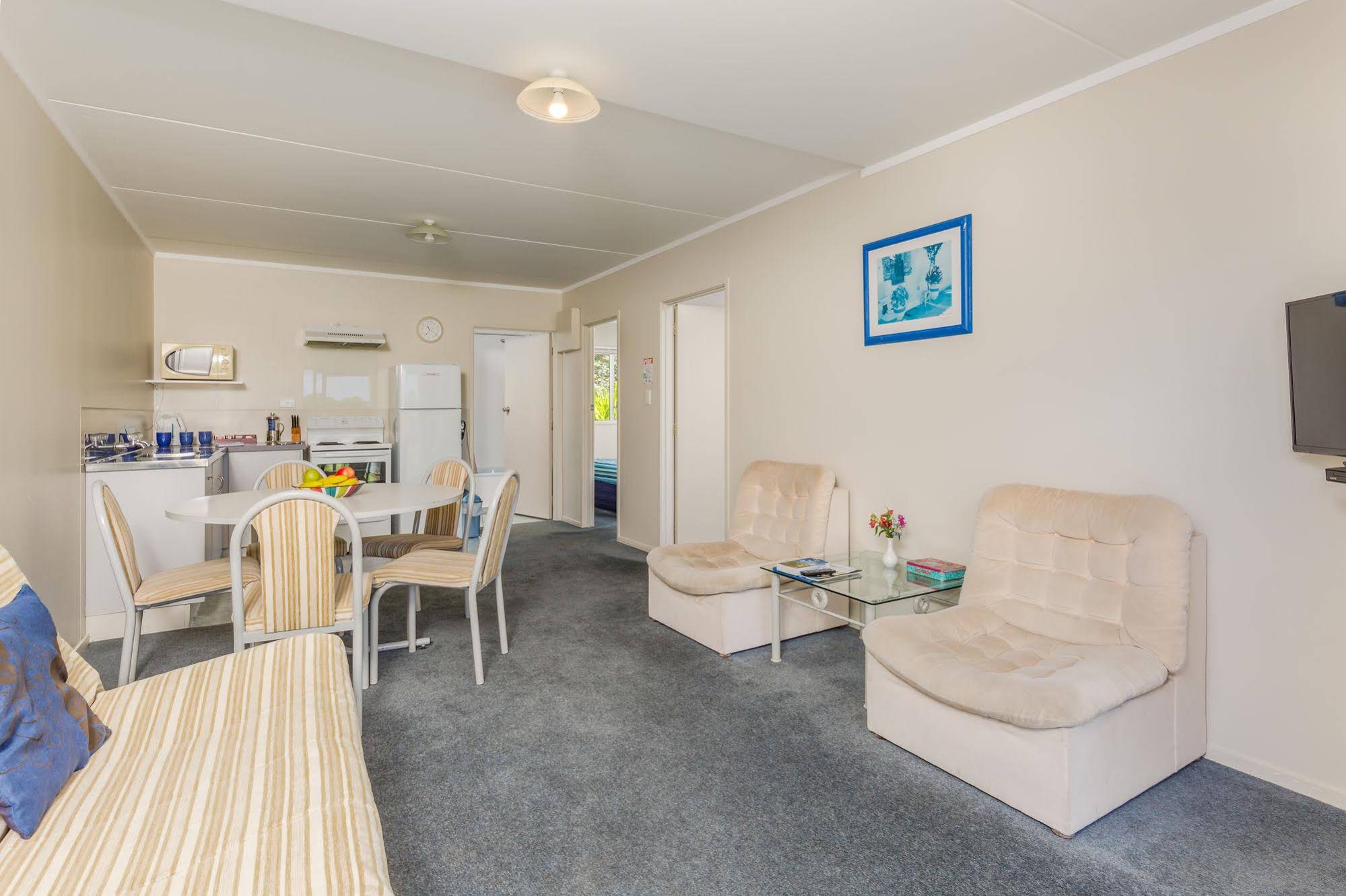 Aloha Seaview Resort Motel