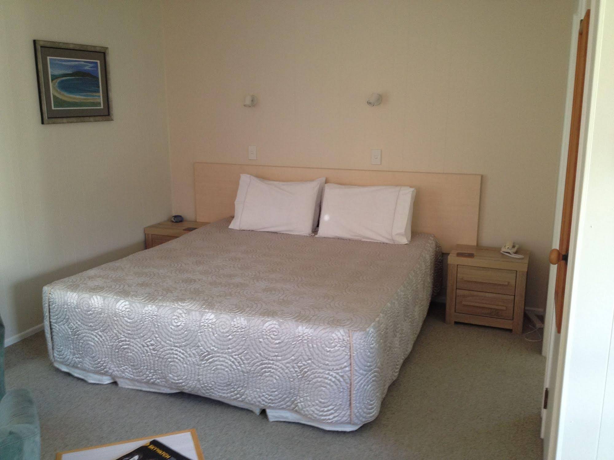 Ash Grove Boutique Motel