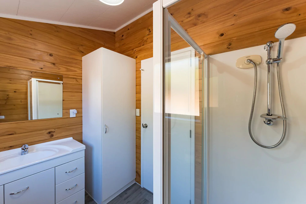 Sunseeker Cottages Motel