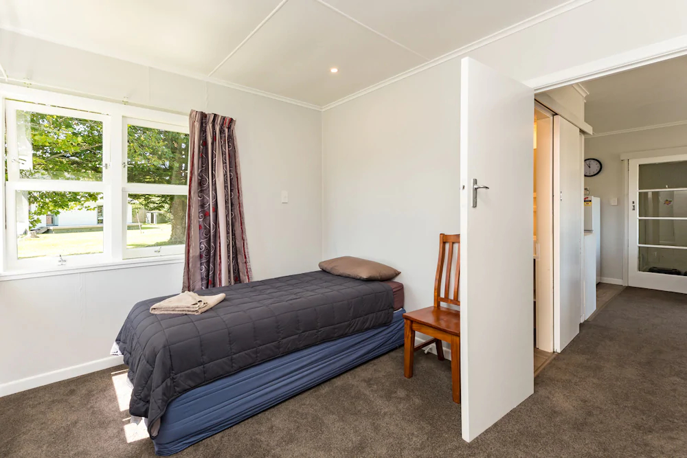 Waitangi Beach Bach 30A