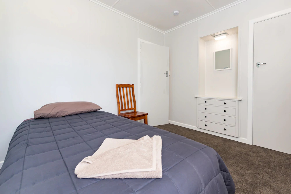 Waitangi Beach Bach 30A