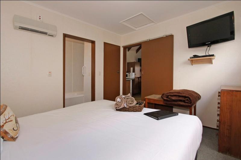 Big Five Motel