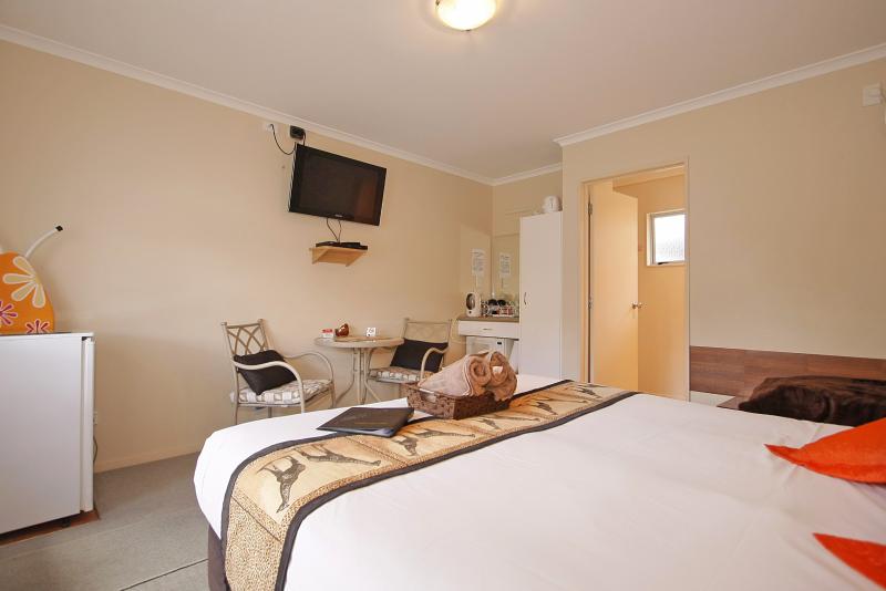 Big Five Motel
