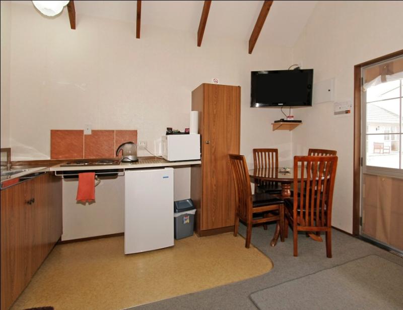 Big Five Motel