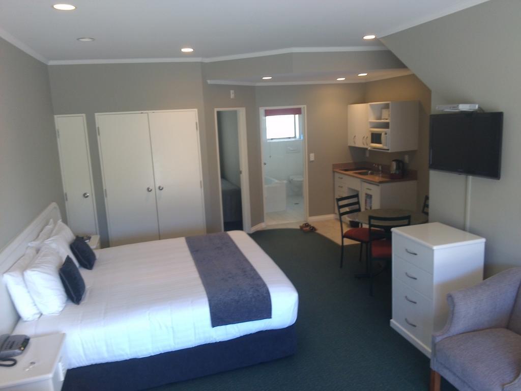 Cornwall Motor Lodge