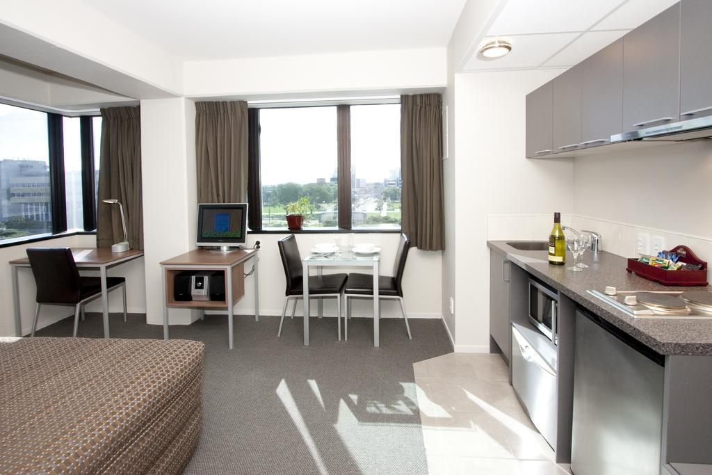 Quality Suites Central Square