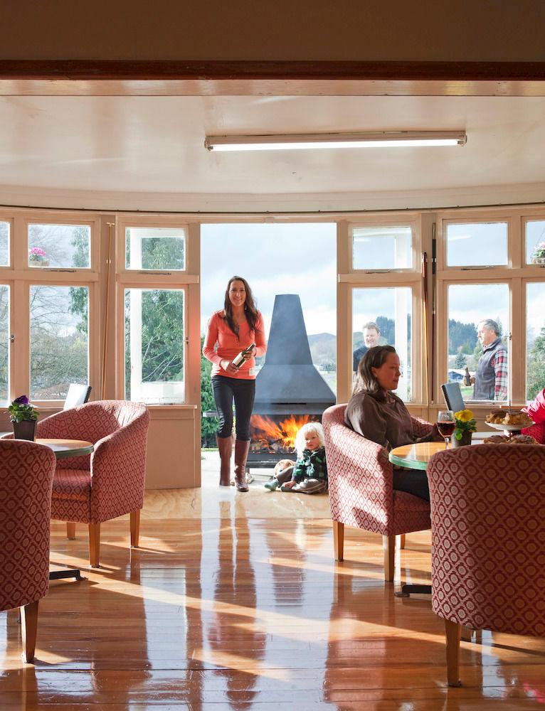 Snowy Waters Lodge & Tours