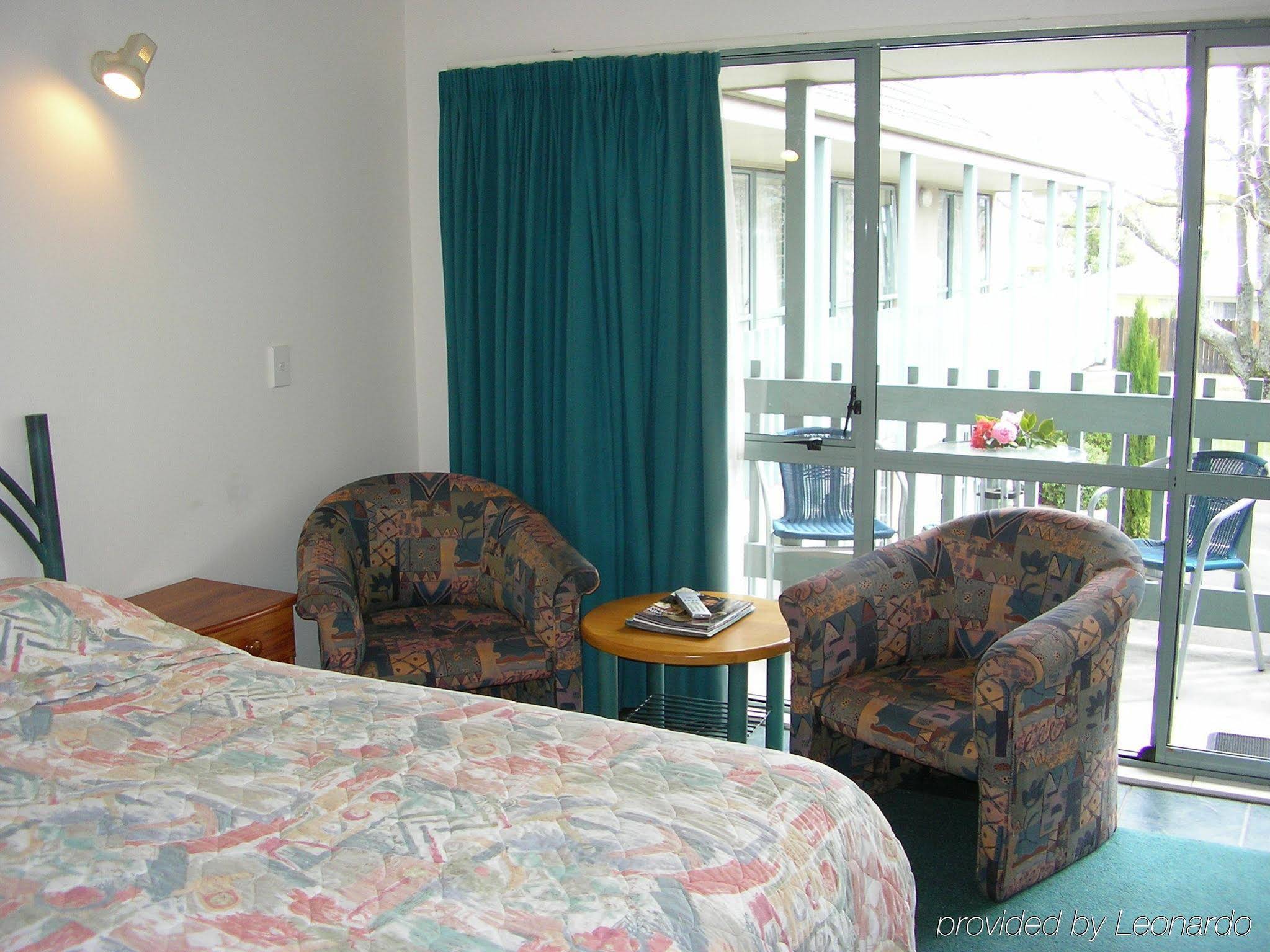 Accolade Lodge Motel