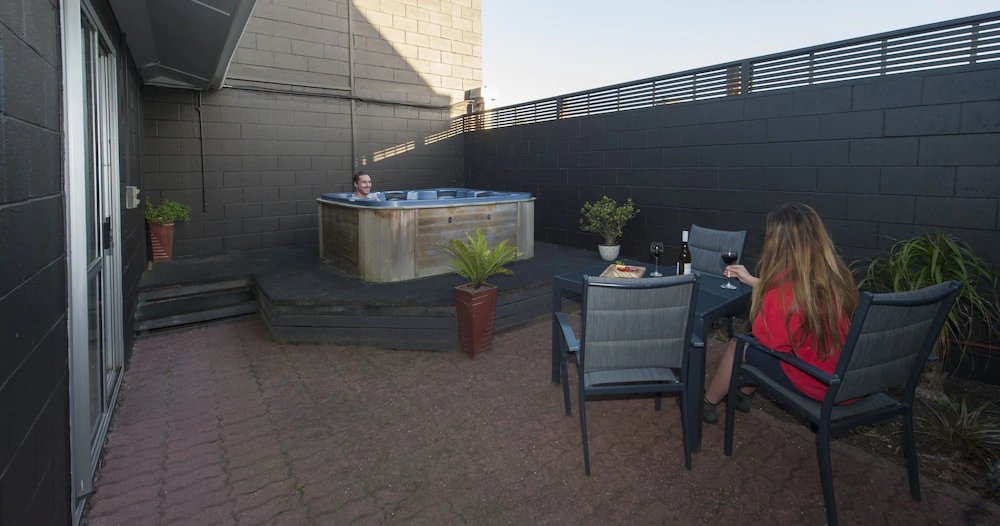 Aura Accommodation