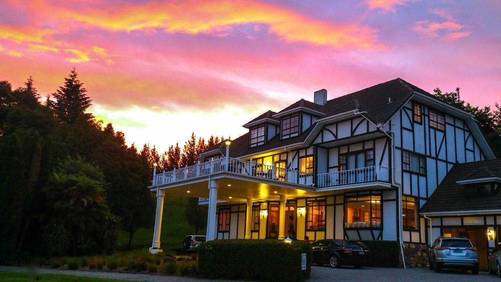 Hana Lodge