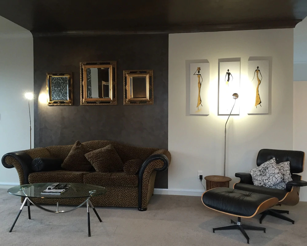 Lakeside City Apartments - Penthouse and Studio