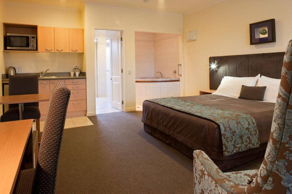 Regal Palms 5 Star City Resort