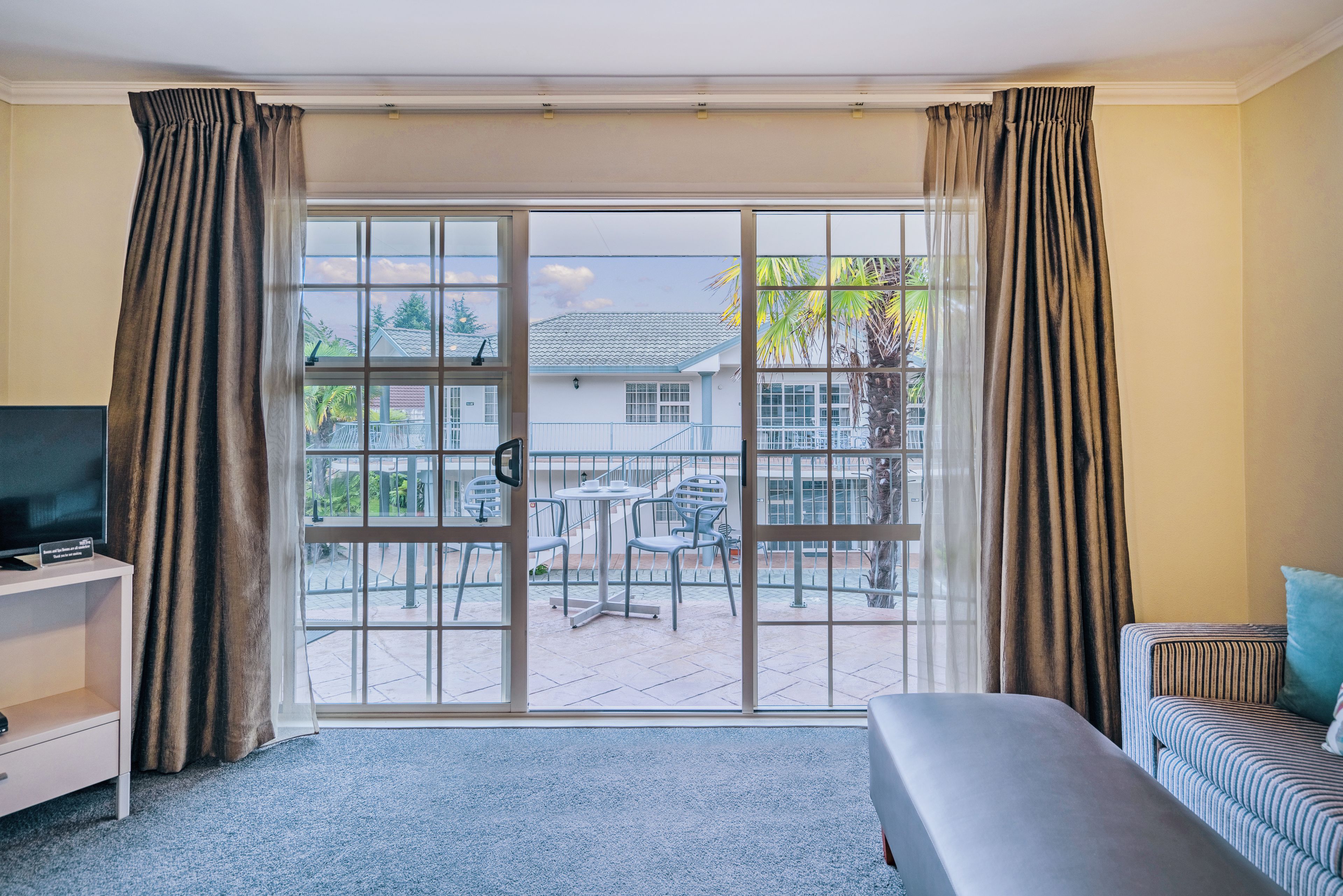 Silver Fern Rotorua Suites & Spa