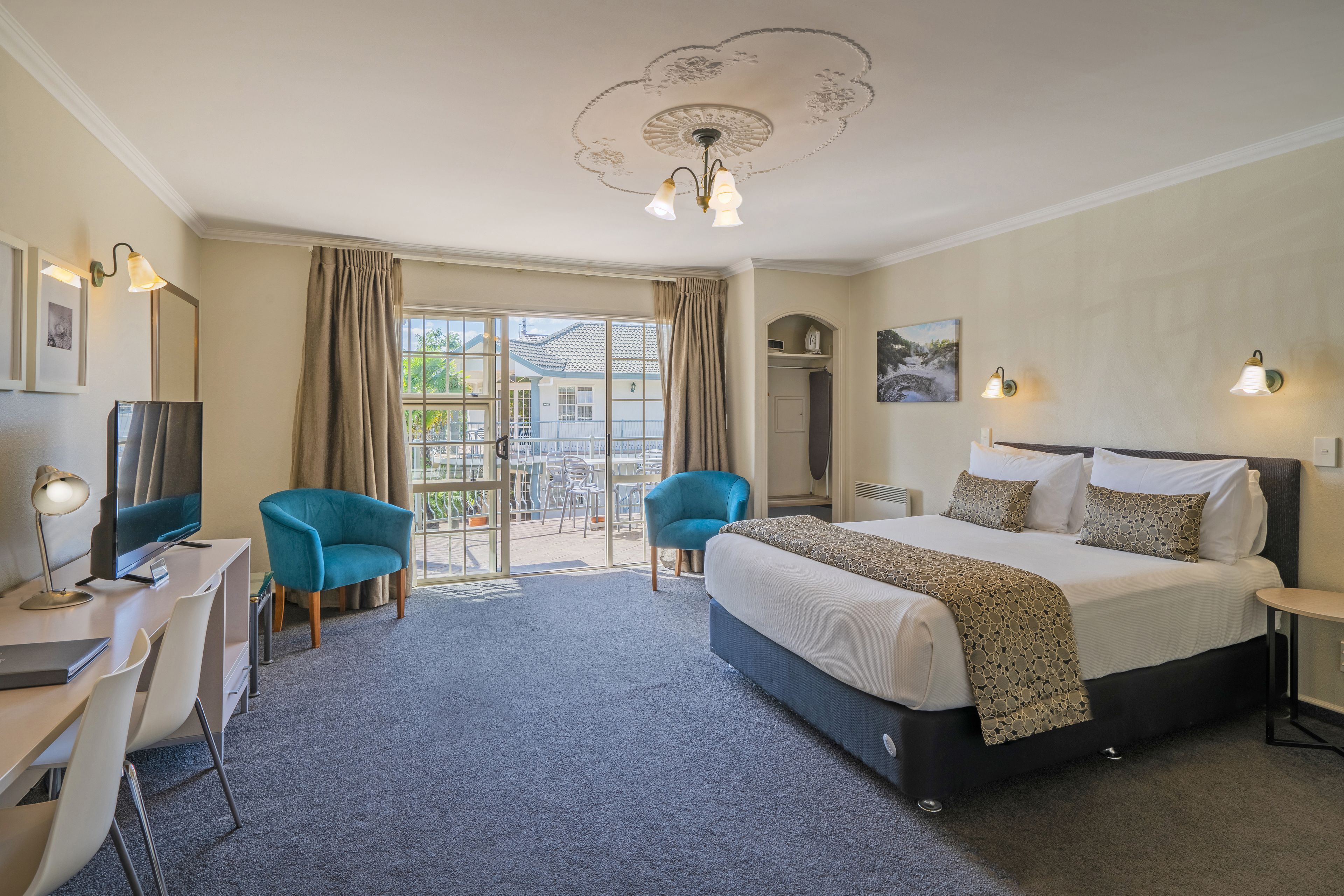 Silver Fern Rotorua Suites & Spa