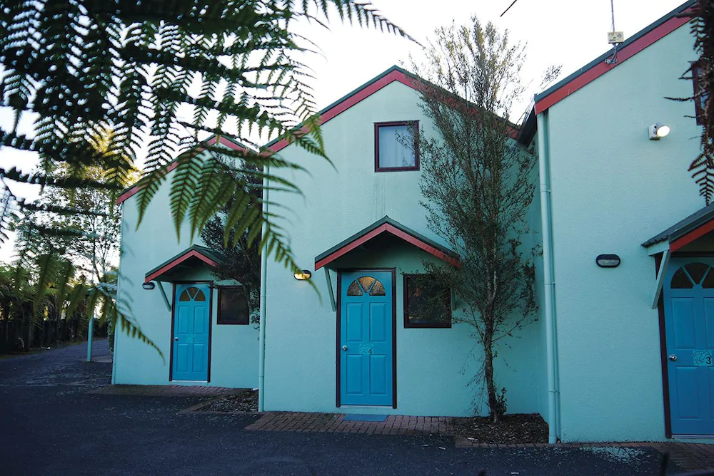 The Backyard Inn