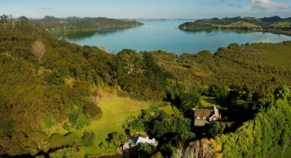 Orongo Bay Homestead