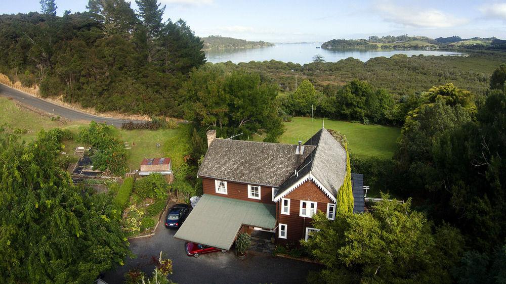 Orongo Bay Homestead