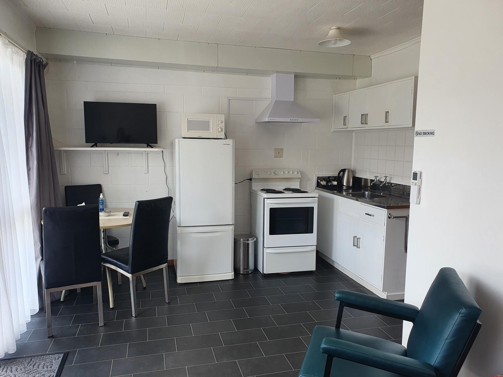 Brooklyne Motel Sanson