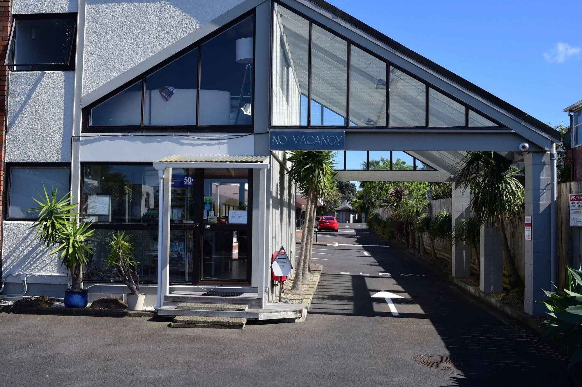 Anzac Court Motel