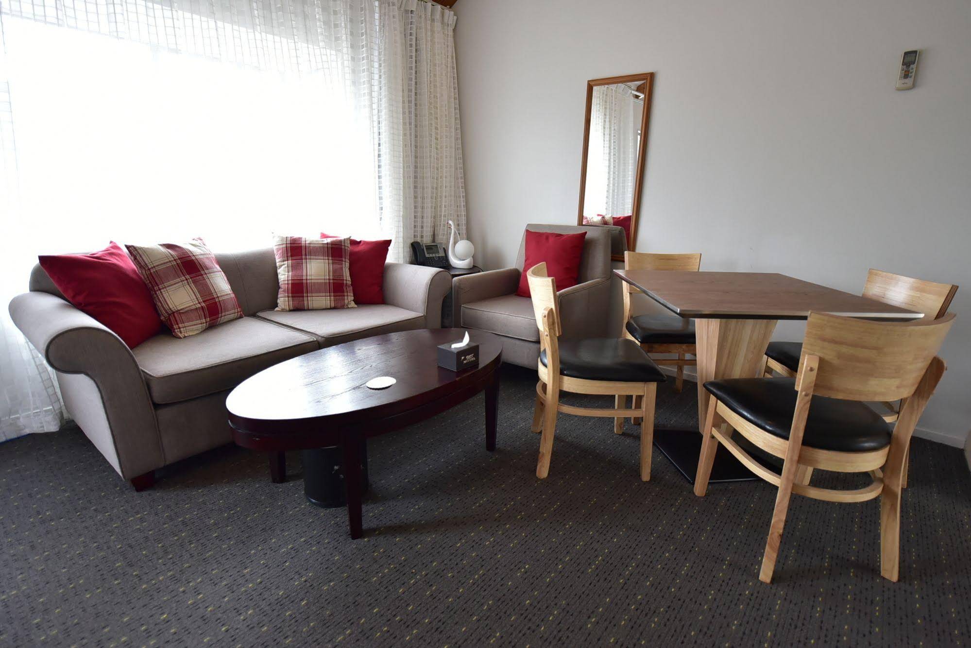 Anzac Court Motel