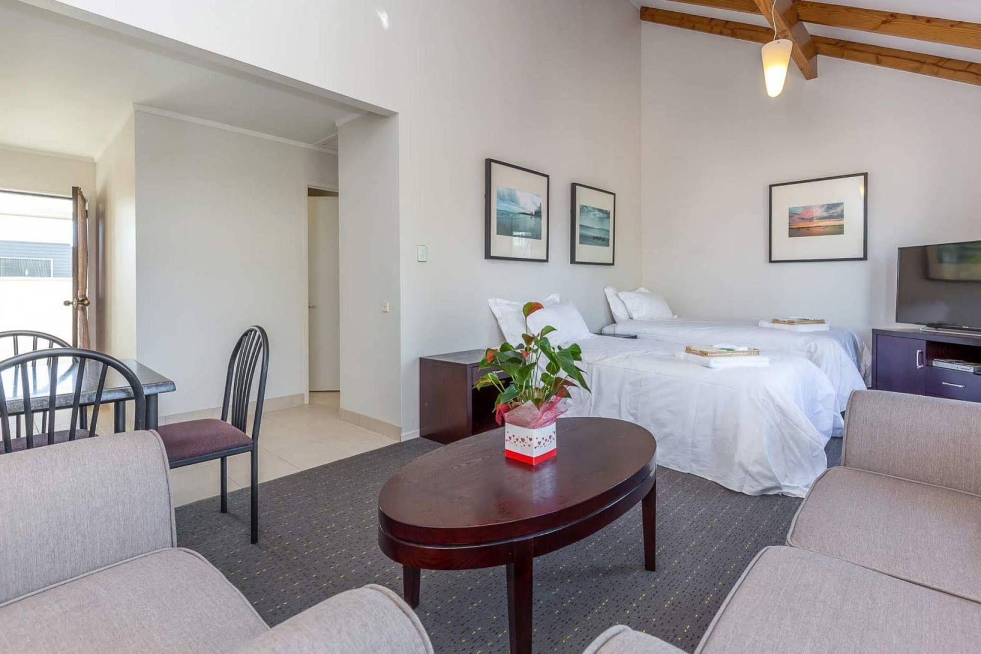 Anzac Court Motel