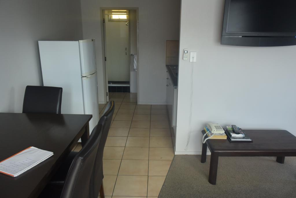 Absolute Lake View Motel