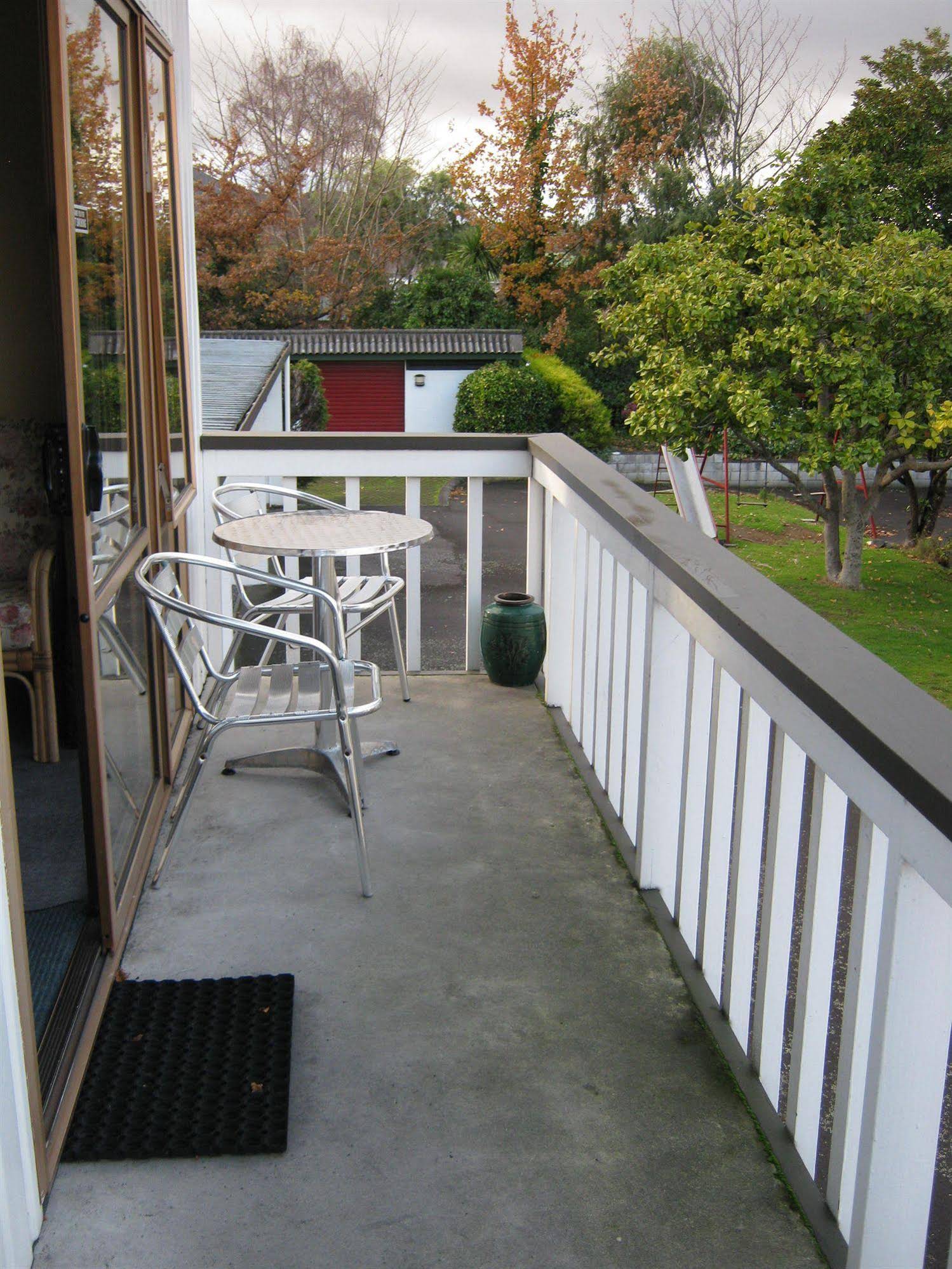 Adelphi Motel