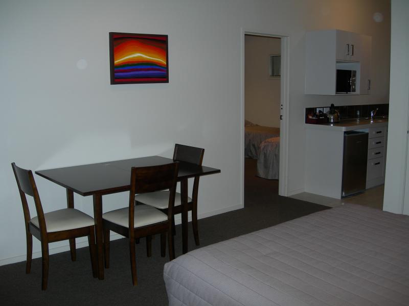 Alpine Lake Motor Lodge
