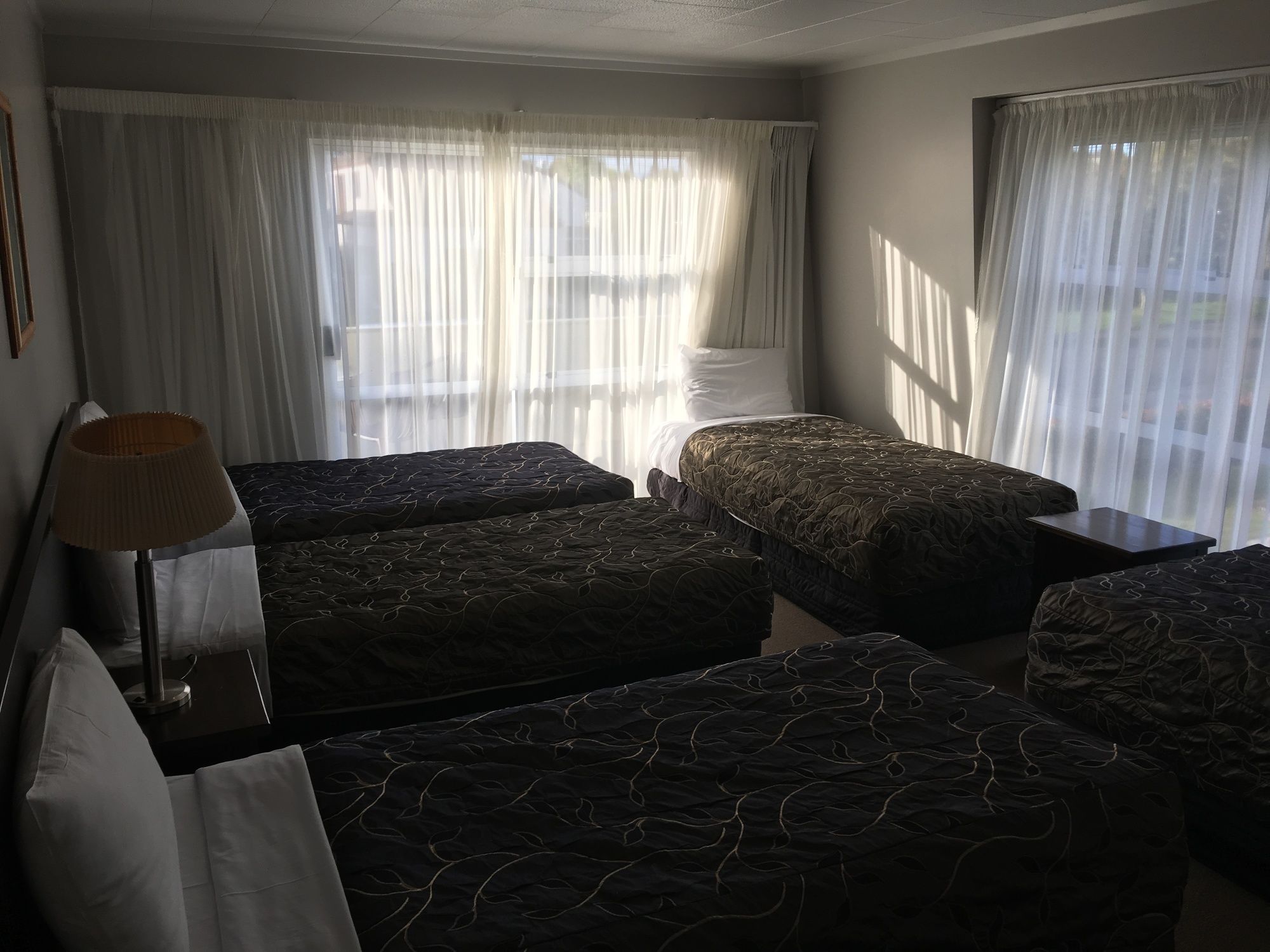 Courtney Motel
