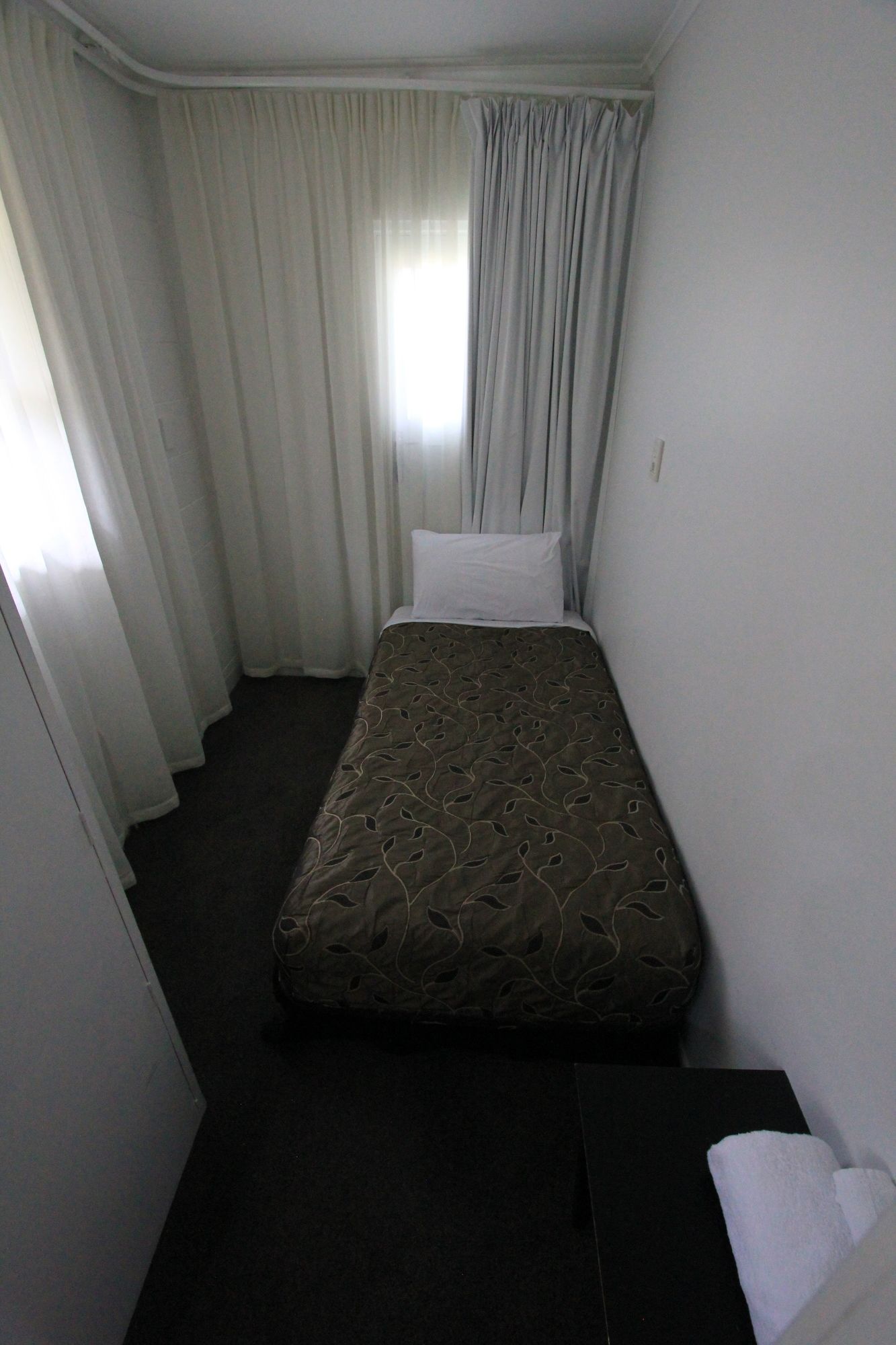 Courtney Motel