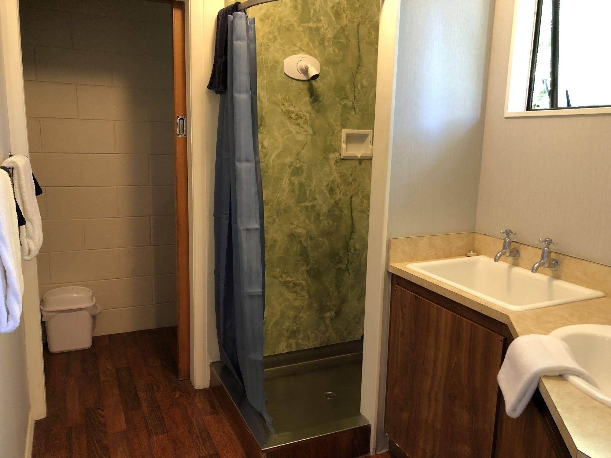 Dunrovin Motel