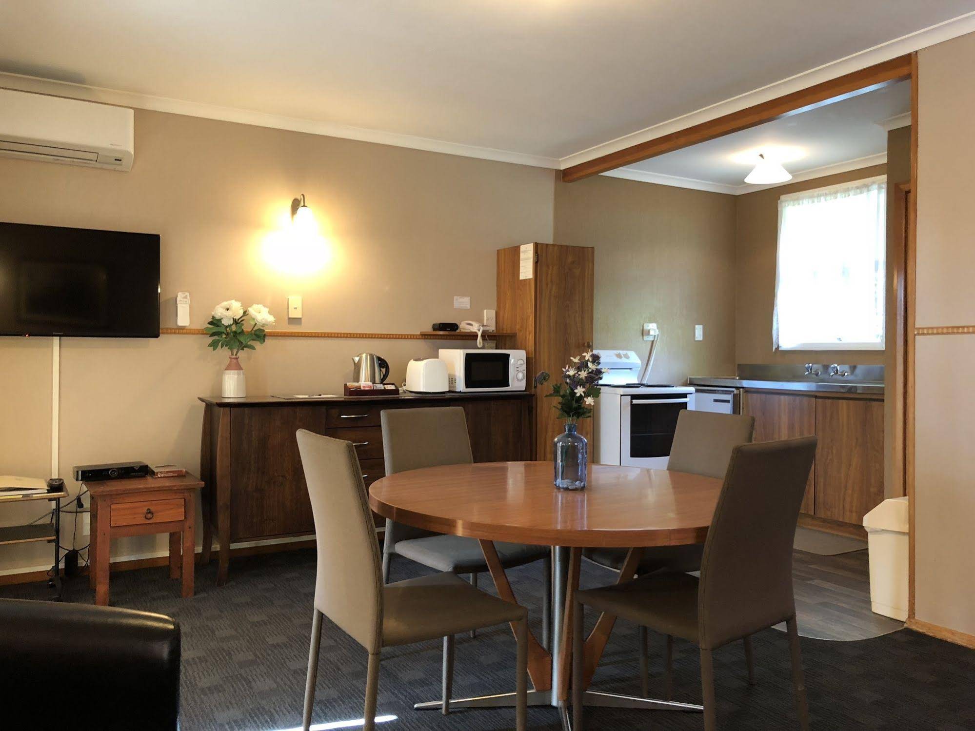 Dunrovin Motel