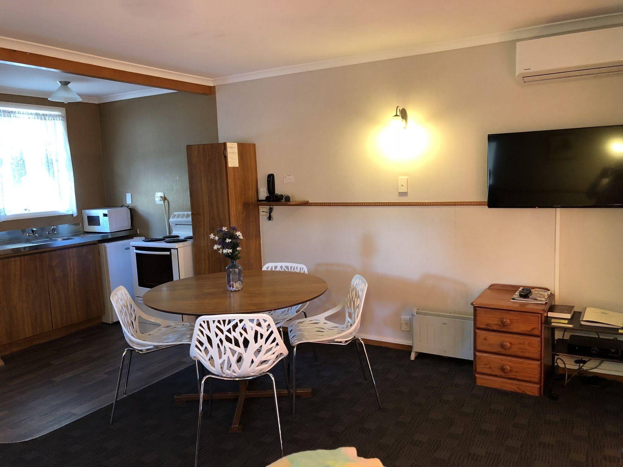 Dunrovin Motel