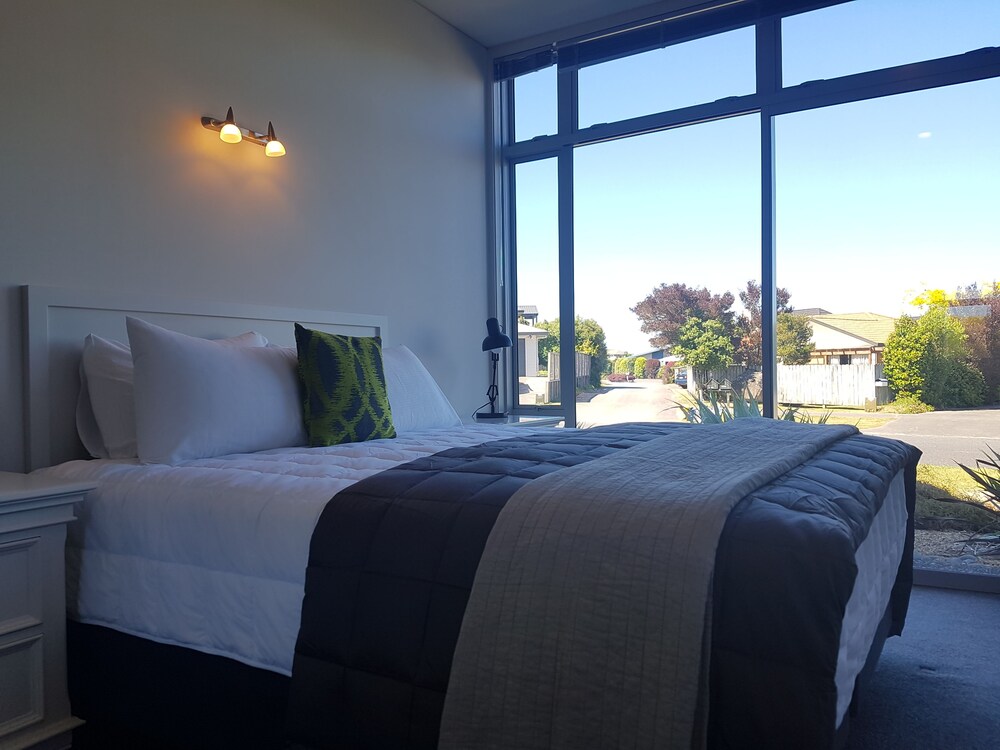 Lake Taupo Gem