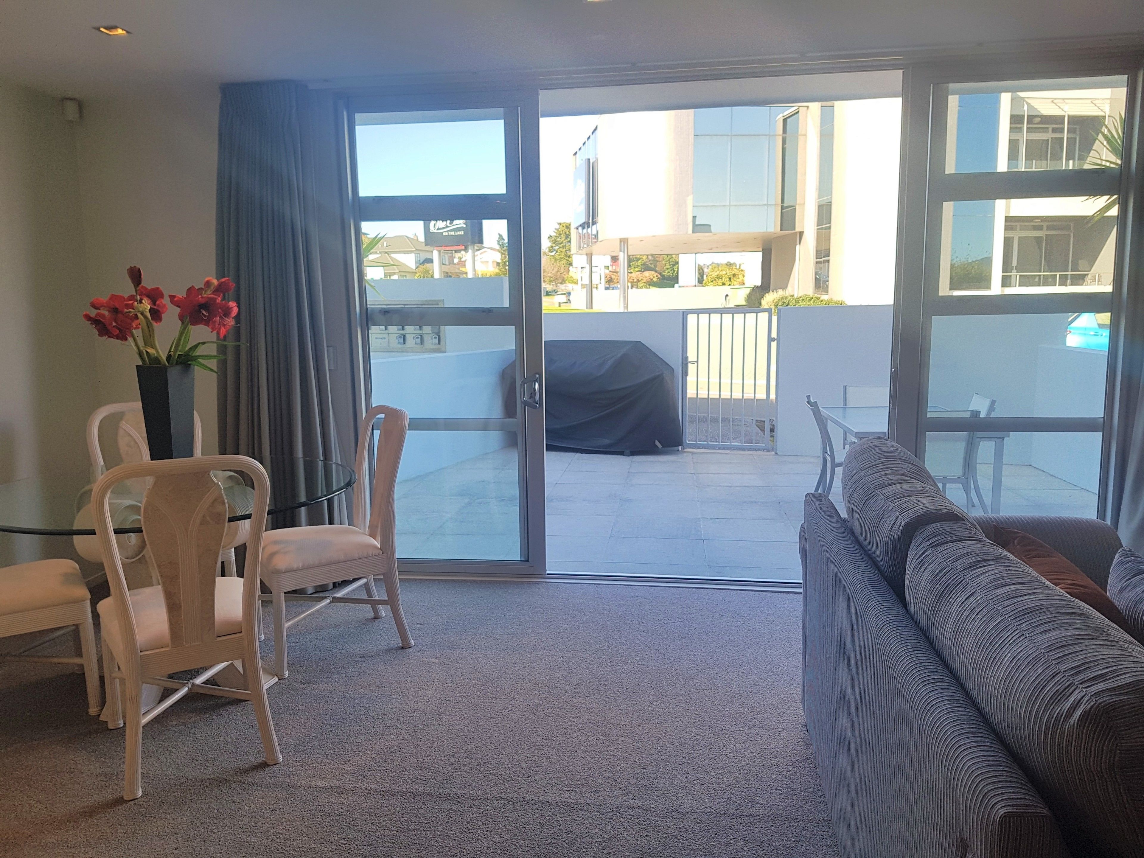 Waimahana Apartments