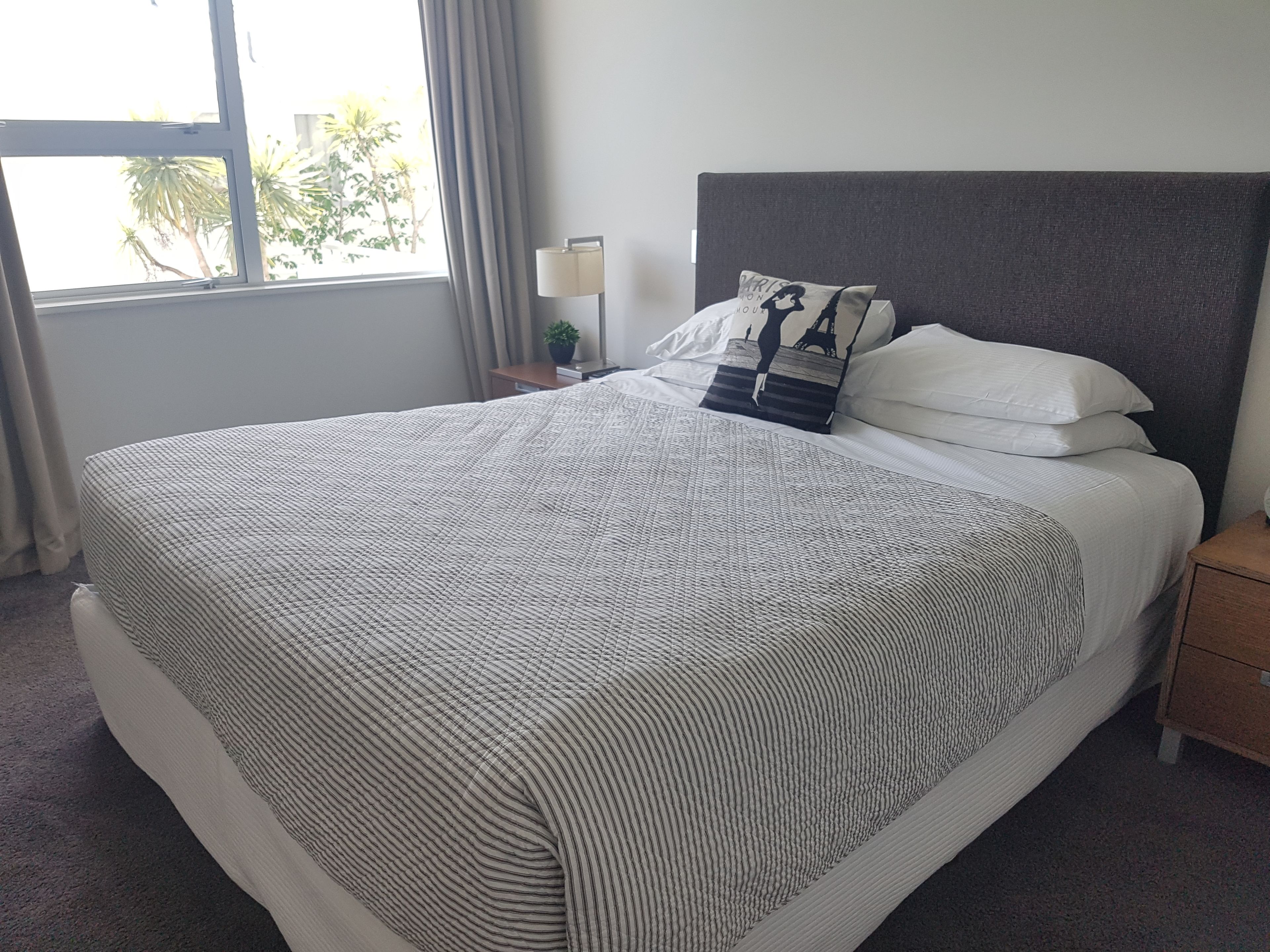 Waimahana Apartments