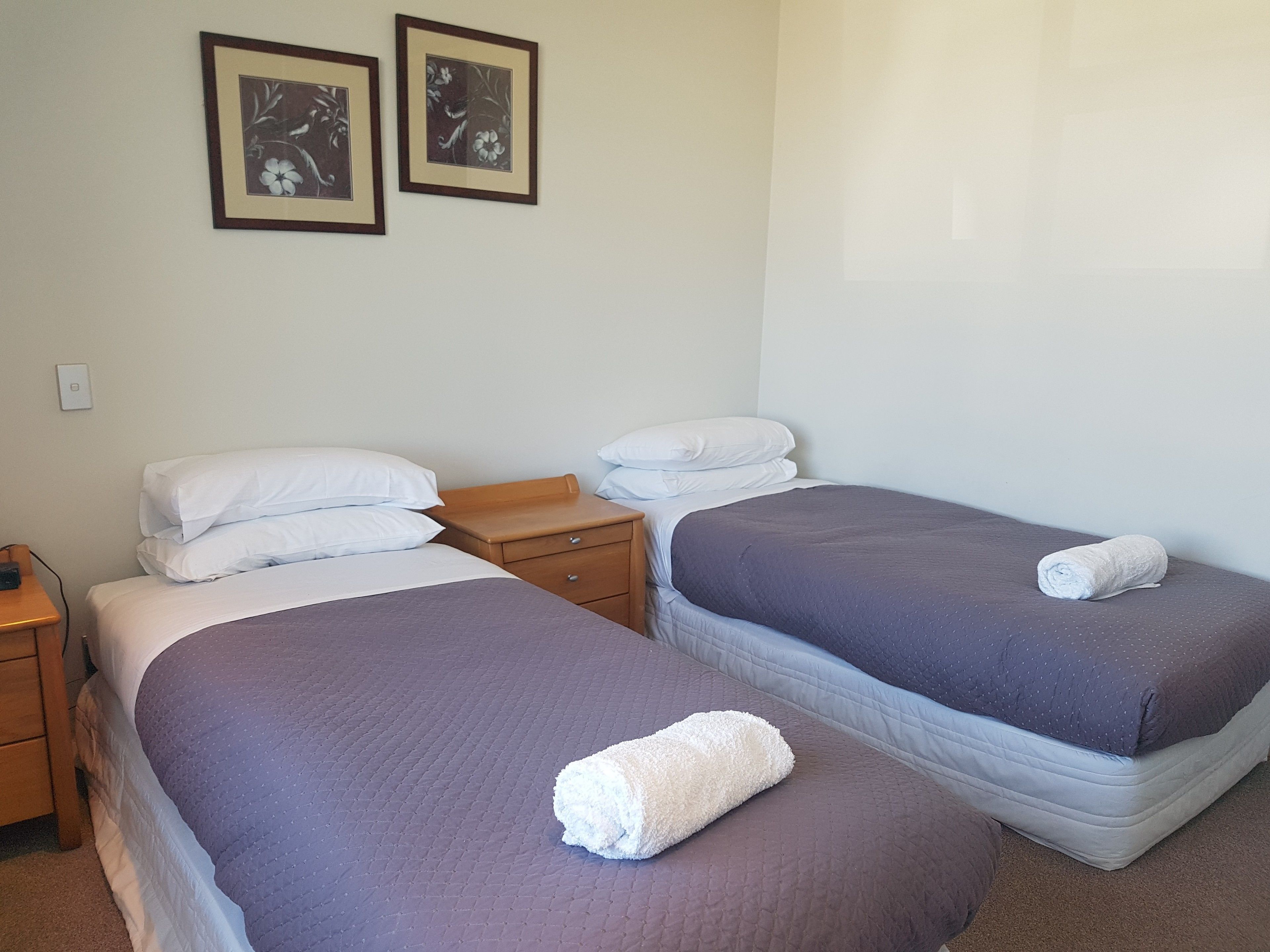 Waimahana Apartments