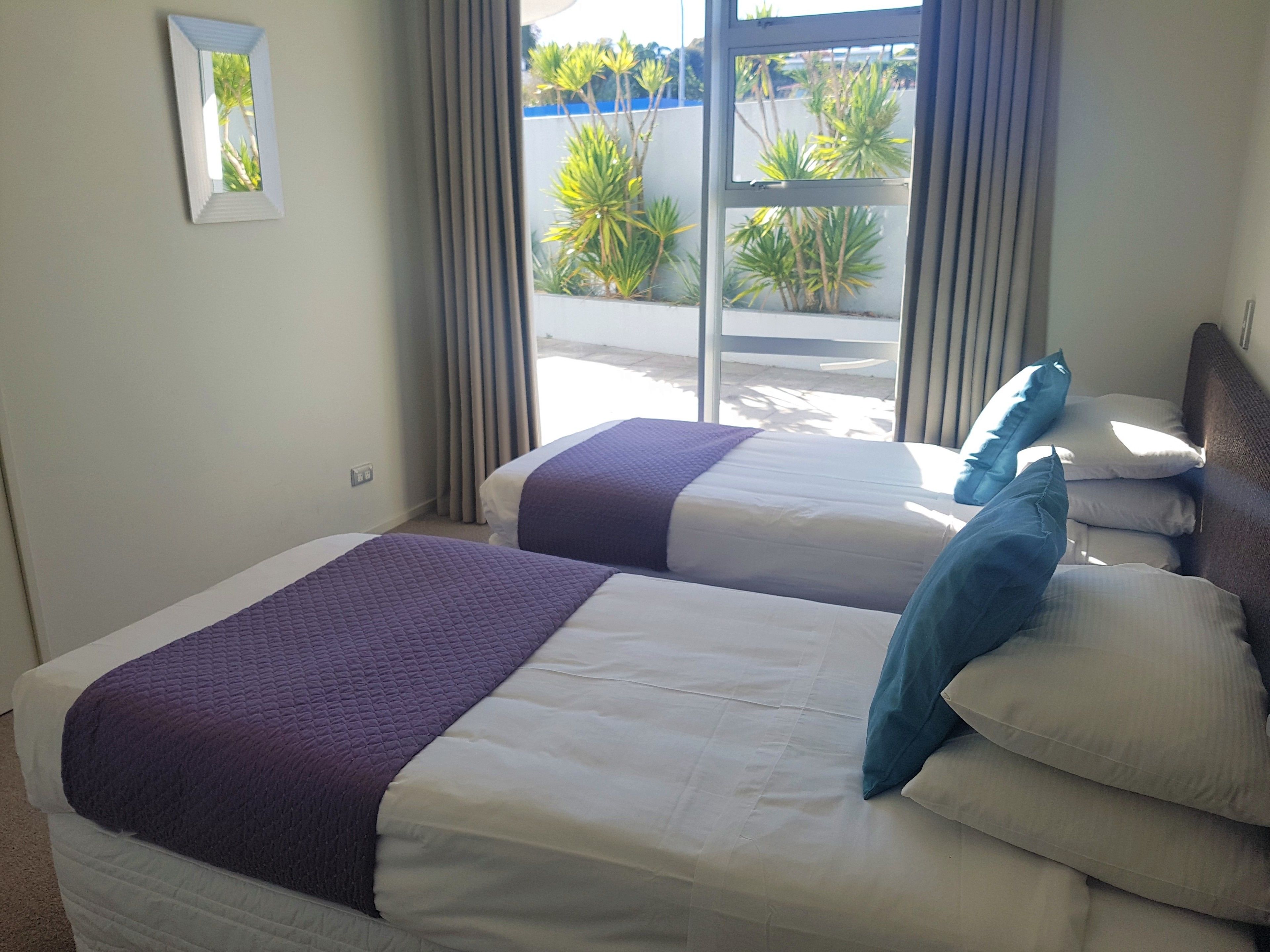 Waimahana Apartments