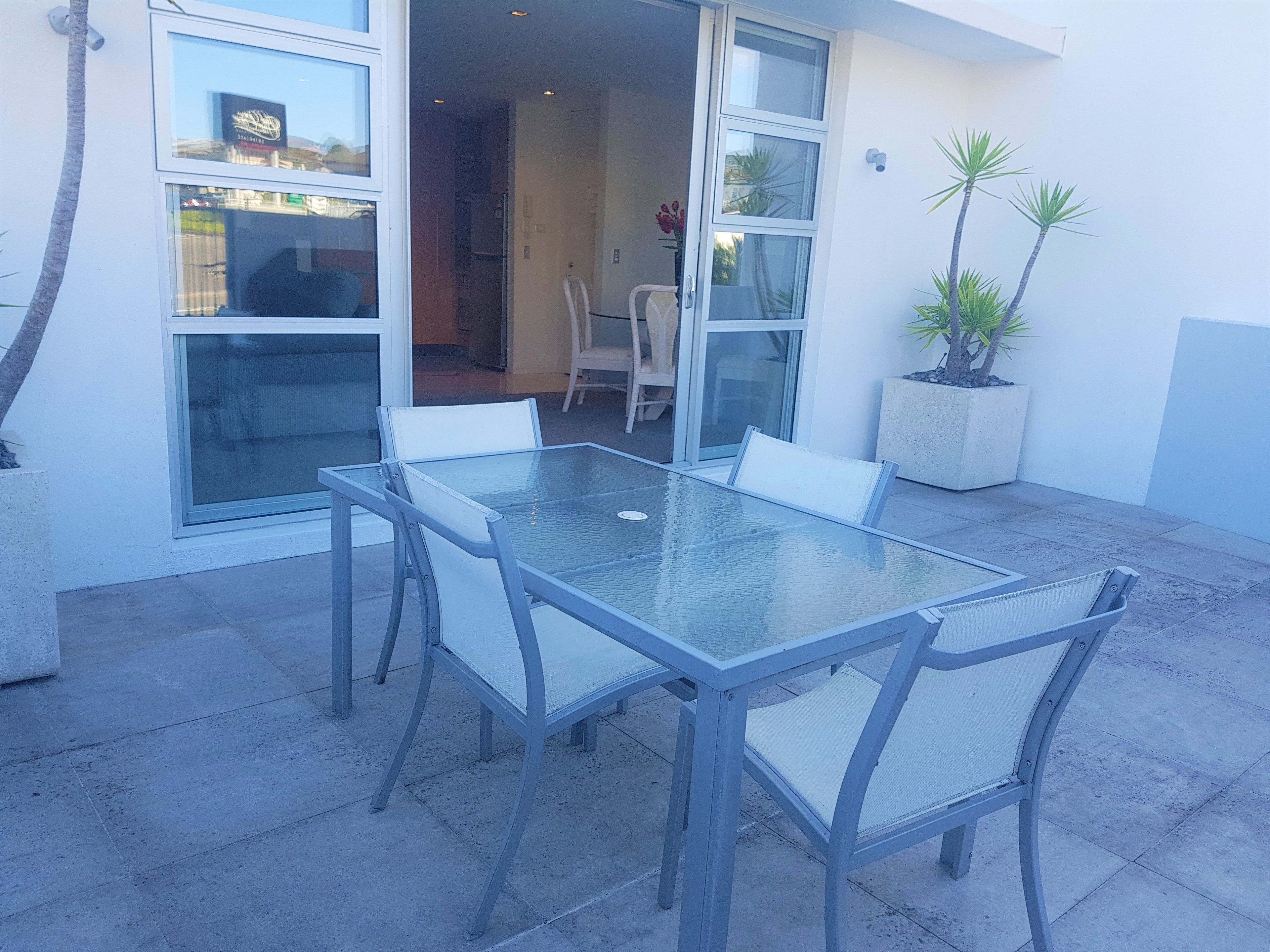 Waimahana Apartments