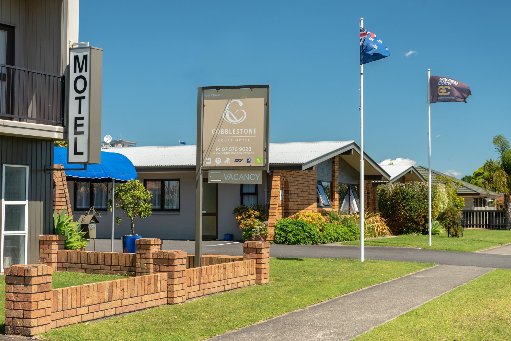 Cobblestone Court Motel