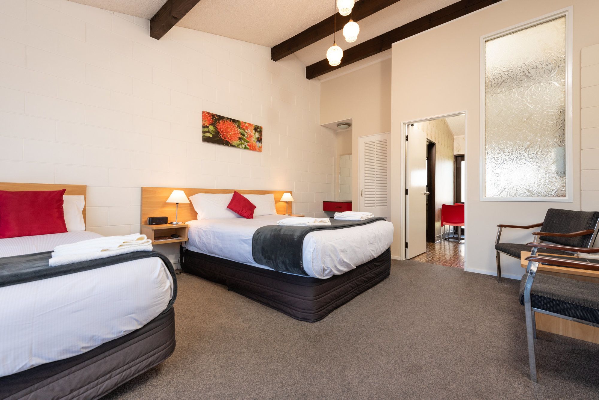 Cobblestone Court Motel