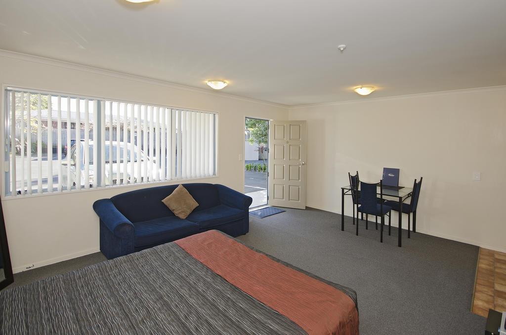 Gateway Motor Inn