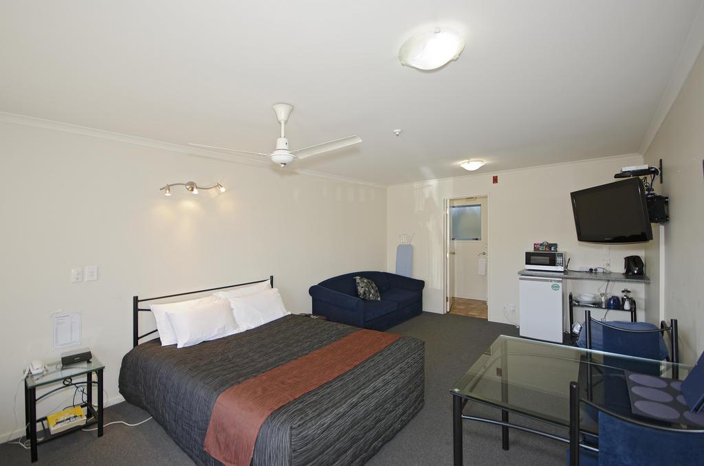 Gateway Motor Inn