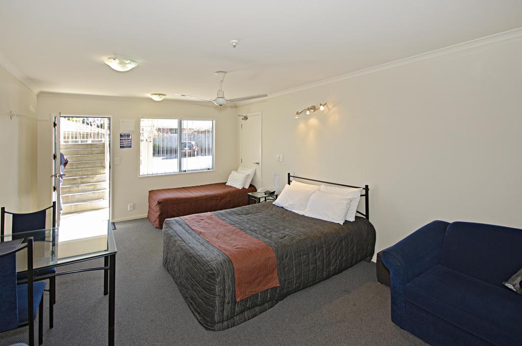 Gateway Motor Inn