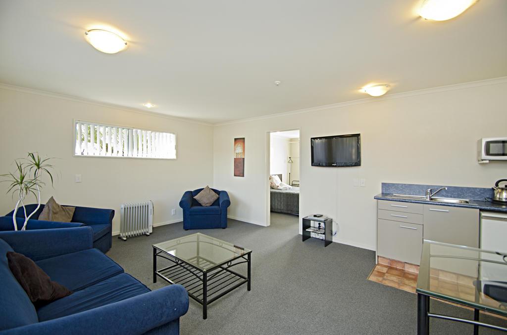 Gateway Motor Inn