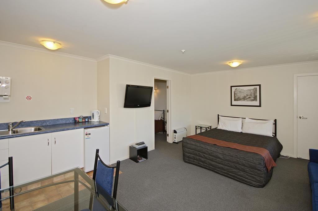Gateway Motor Inn